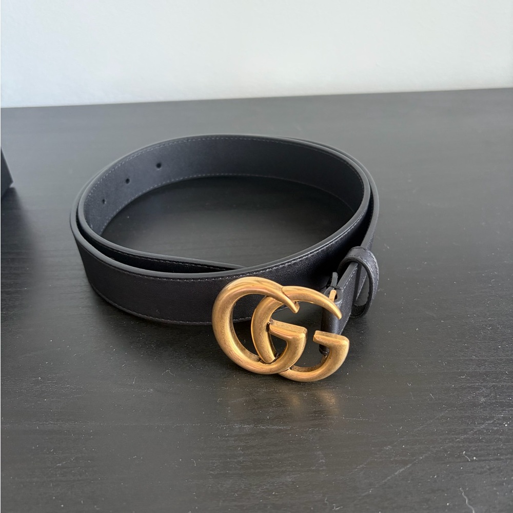 Gucci Black Leather Belt with Aged Gold Double G Buckle